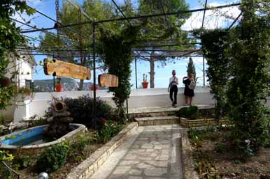 les jardins du monastre de Palokastritsa